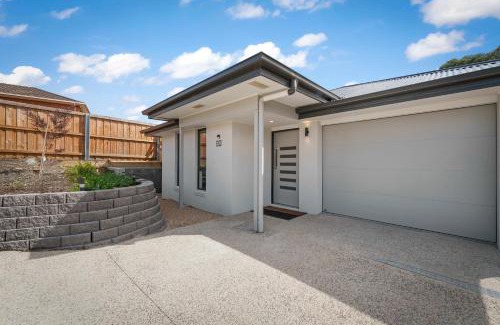 Blackmans Bay House | Gorgeous 4 Bedroom House - Blackmans Bay