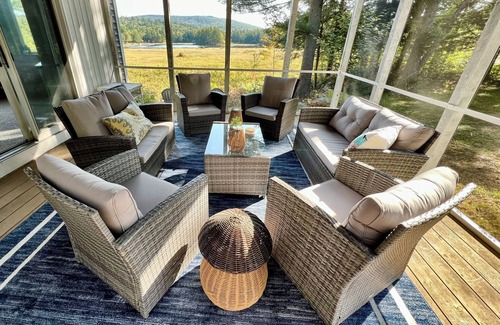 Stoddard House | Gorgeous 4-bedroom house with WiFi in charming Stoddard