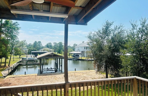 Henderson Point House | Gorgeous 5-bedroom house with AC in Pass Christian