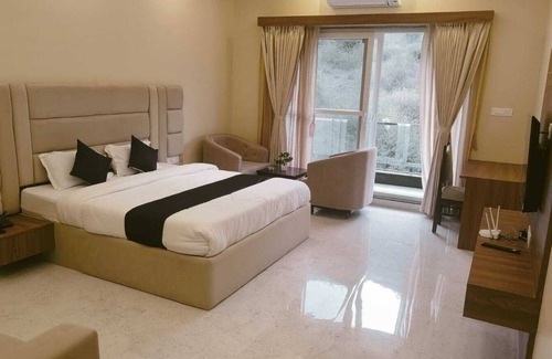 Bouvet Island Villa | Gorgeous 6-bedroom villa with AC and WiFi in Udaipur