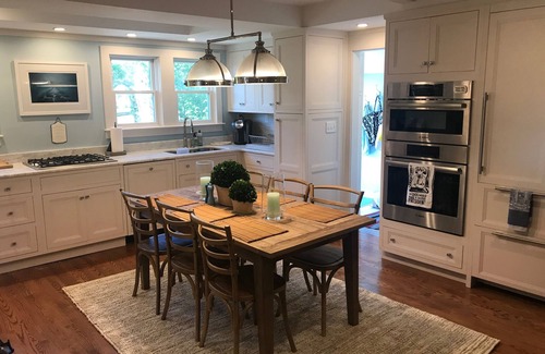 Oak Bluffs House | Gorgeous 7BR/6BA Ocean views Walk to Beach & Town - 10% off two week stay!