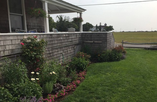 Oak Bluffs House | Gorgeous 7BR/6BA Ocean views Walk to Beach & Town - 10% off two week stay!