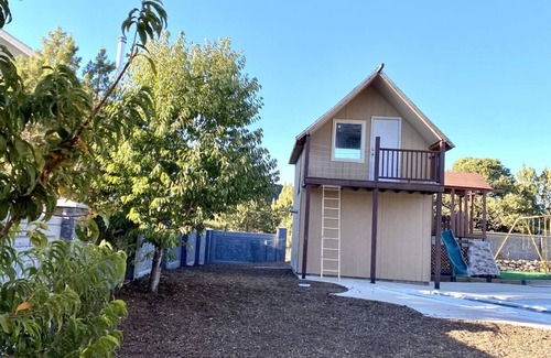 Cedar City House | Gorgeous 8-Bedroom Mansion with Private Pool in Cedar City