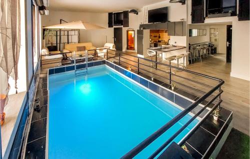 Saint-Bonnet-le-Chateau Apartment | Gorgeous Apartment In Saint-Bonnet-Le-Châtea