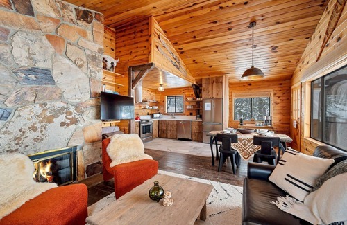 Salt Lake Mountain Resorts House | Gorgeous Alta Ski Area Home. Kitchen Completely Remodeled in 2023!