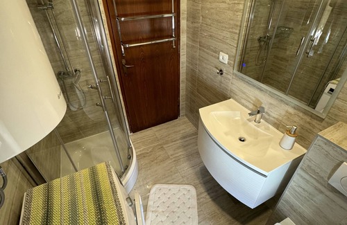 Split Apartment | Gorgeous and Spacious Apartment Equipped with Unique and Valuable Furniture