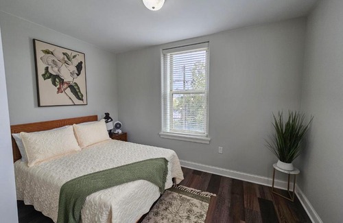 Champaign Apartment | Gorgeous and Spacious Studio at the Historic Inman - 200