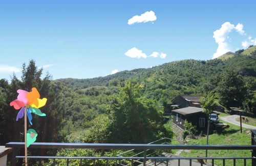 Maissana Apartment | Gorgeous apartment in Colli di Ossegna with WiFi