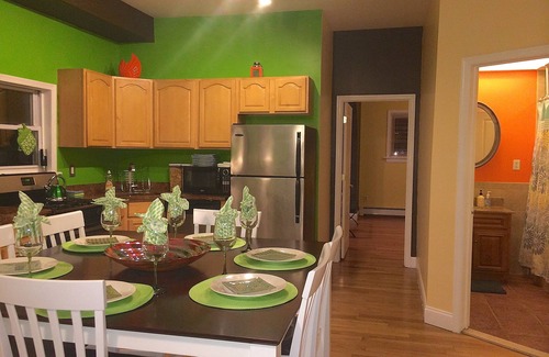 Union City Apartment | GORGEOUS APARTMENT 10 MINUTES AWAY FROM TIMES SQUARE BY BUSES RUNNING 24 HOURS