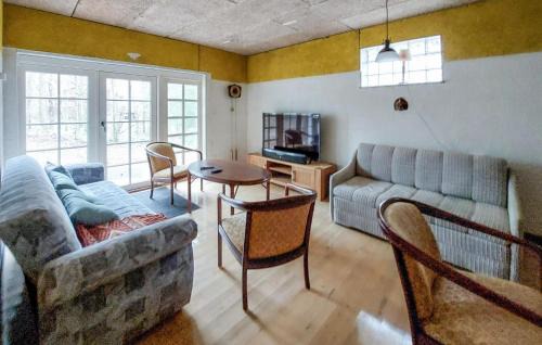 Asljunga Apartment | Gorgeous Apartment In Åsljunga