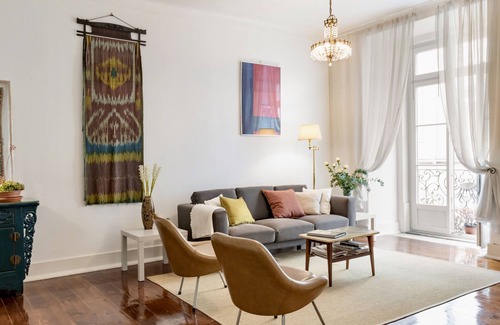 Lisbon Old Town Apartment | Gorgeous Apartment in Fabulous Location