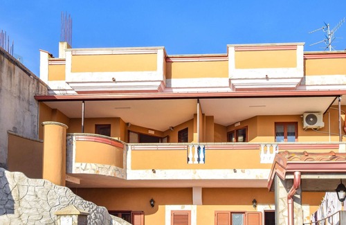 Limbadi Apartment | Gorgeous apartment in Limbadi with WiFi