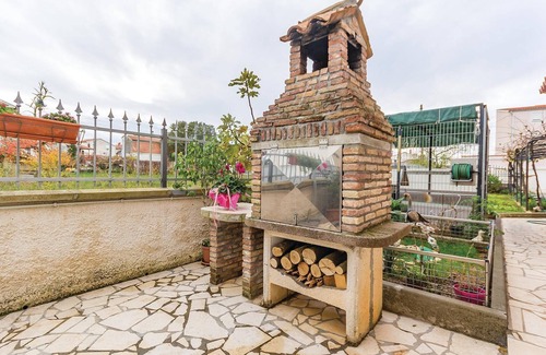 Pomer Apartment | Gorgeous apartment in Medulin with WiFi