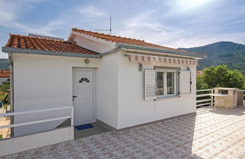 Poljica Apartment | Gorgeous apartment in Poljica with WiFi