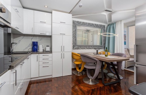 Sarsoni Apartment | Gorgeous apartment in Rijeka with WiFi