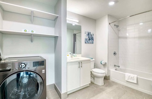 Quincy Apartment | Gorgeous Apt Downtown