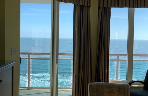 Crescent Beach Condo | Gorgeous Bahama Sands 3BR/3BA Oceanfront Corner-Ocean Drive Adjacent