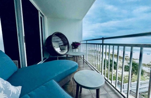 Ono Island Condo | Gorgeous beachfront condo, shared pool and beach access