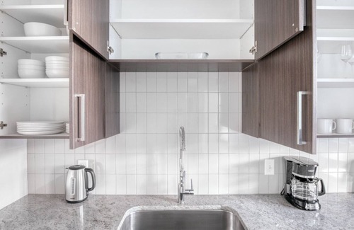 Transit Village Apartment | Gorgeous Boulder 1BR w/ Pool, W/D & Spa, nr Google Campus, by Blueground