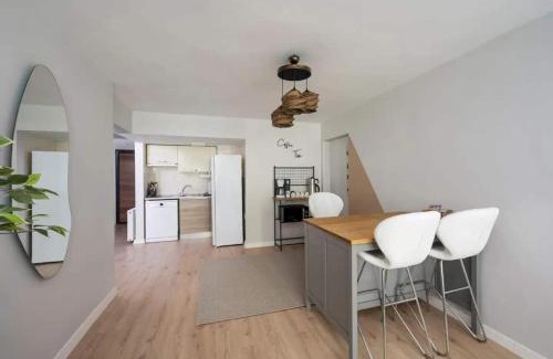 Osmanbey Apartment | Gorgeous Bright New 2bd Central Home! #212