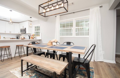East Point House | Gorgeous Bungalow Minutes from Airport & ATL