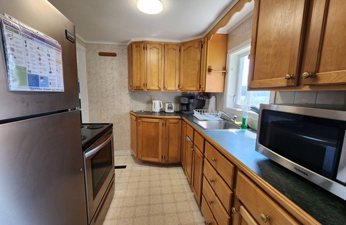 Halifax County Cottage | Gorgeous Cottage on the waterfront lake