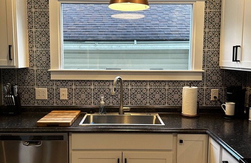 Pikeville House | Gorgeous Carriage House near KYCOM - 30 day min