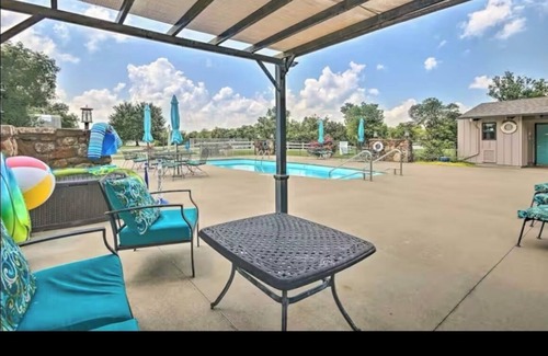 Afton Condo | Gorgeous condo with patio and lake view in Monkey Island near Shangri-La.