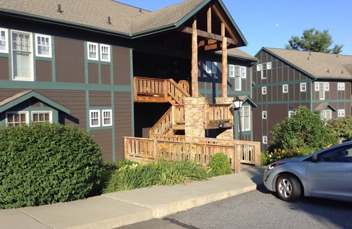Foscoe Condo | Gorgeous Condo With a Breathtaking View Of The Blue Ridge Mountains