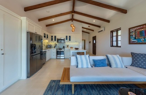 Las Catalinas Condo | Gorgeous condo with Ocean View a few steps from the Beach