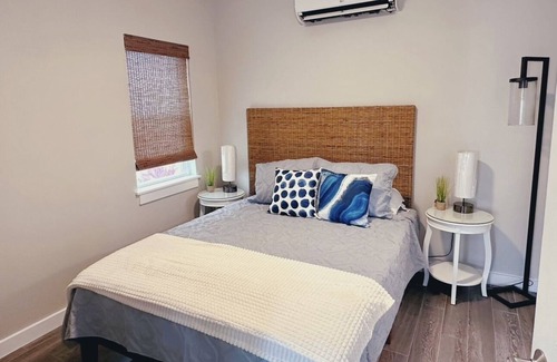 Boardwalk Cottage | Gorgeous Cottage Walking Distance to the Beach