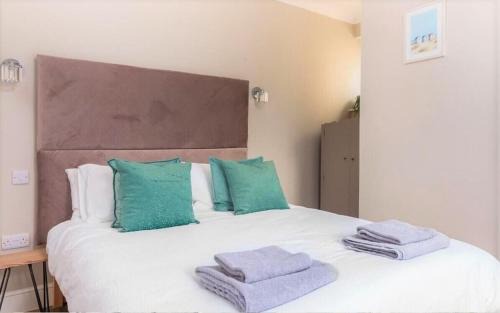 Port Erin Apartment | Gorgeous cottage by sandy beach Dog friendly