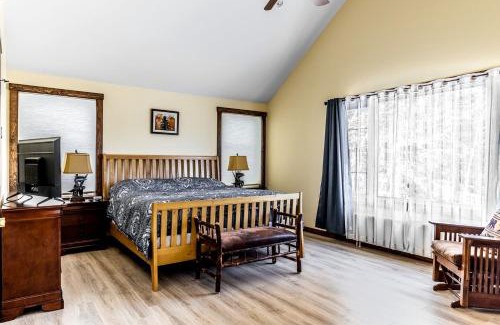 Beaver Cove House | Gorgeous Cottage with Hot-tub and Games in Beaver Cove, Maine
