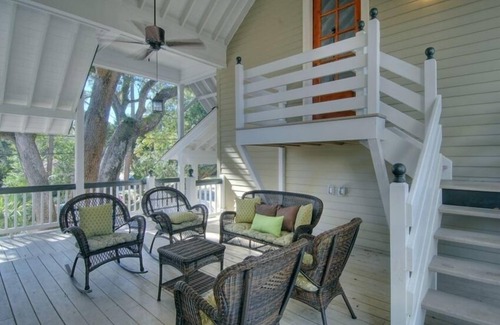 East Beach House | Gorgeous Custom Home, 7 BR, 2 porches, steps to beach, heated pool, elevator