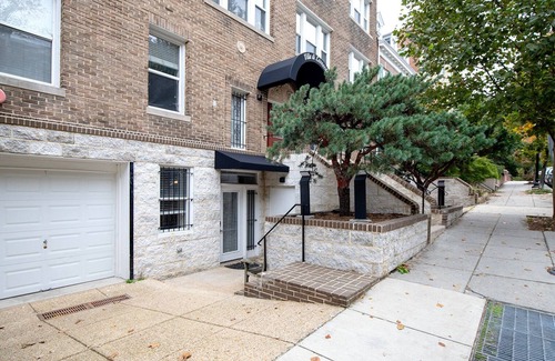 Adams Morgan Apartment | Gorgeous Dupont Circle 2BR nr. Metro & Adam's Morgan, by Blueground