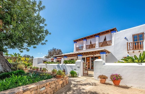 Sant Carles de Peralta House | Gorgeous home in San Carlos/Sant Carles