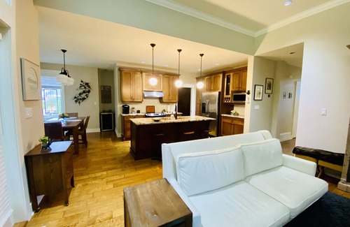Regional District of Nanaimo Villa | Gorgeous family friendly Qualicum Landing Vacation home