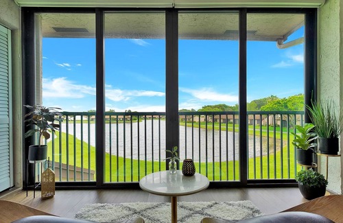 Hamptons at Boca Raton Condo | Gorgeous FL/Boca Raton 3B/2B Newly Remodeled Modern Condo - 6 Months Minimum