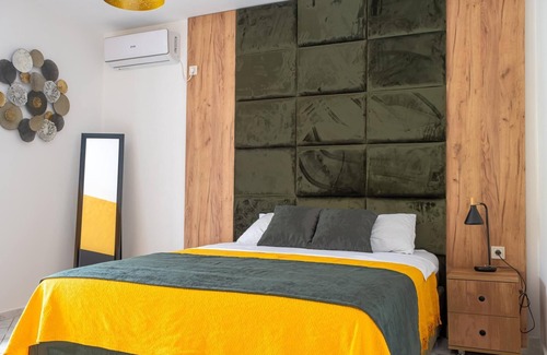 Donji Stoliv Apartment | Gorgeous Flat With Balcony Near Sea in Kotor