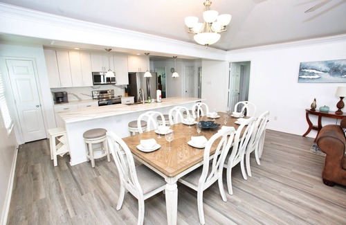 Surfside Beach House | Gorgeous FRONT ROW beach house, recently remodeled 3-bedroom
