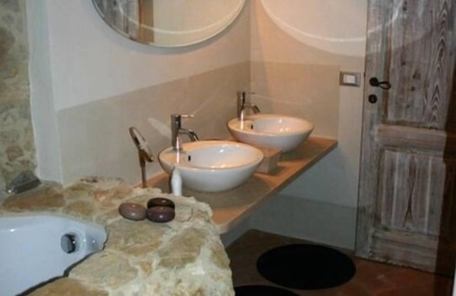Cetona House | Gorgeous, Fully Renovated Town Home in Tuscan Town of Cetona