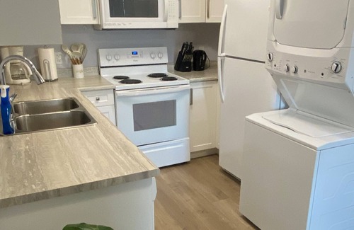 Regional District of Nanaimo House | Gorgeous Guest Suite in Nanaimo