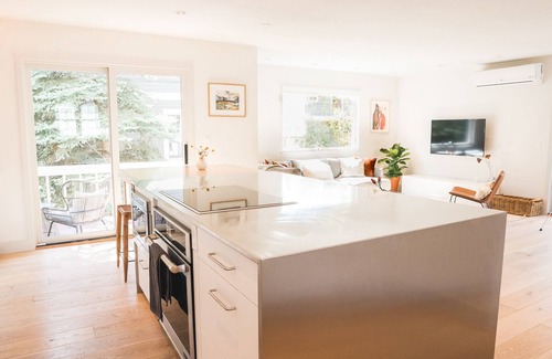 Panorama Heights House | Gorgeous High-End Townhome - Easy Walk to Pearl Street, Campus, Google
