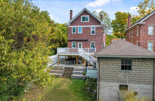 Westwood House | Gorgeous Historic Home on Cincinnati’s West Side! Close to All Major Attractions