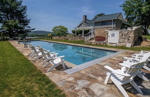 Purcellville House | Gorgeous historic estate property in Virginia's Wine Country