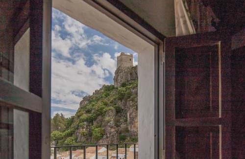 Zahara de la Sierra House | Gorgeous home in Zahara de la Sierra