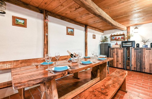 Zabok House | Gorgeous home in Prosenik Gubasevski