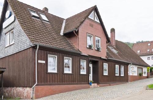 Sieber House | Gorgeous Holiday Home with Balcony Garden Furniture Grill