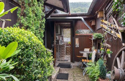 Sieber House | Gorgeous Holiday Home with Balcony Garden Furniture Grill