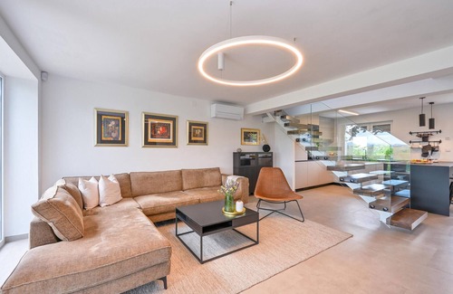 Gornji Kneginec House | Gorgeous home in Gornji Kneginec